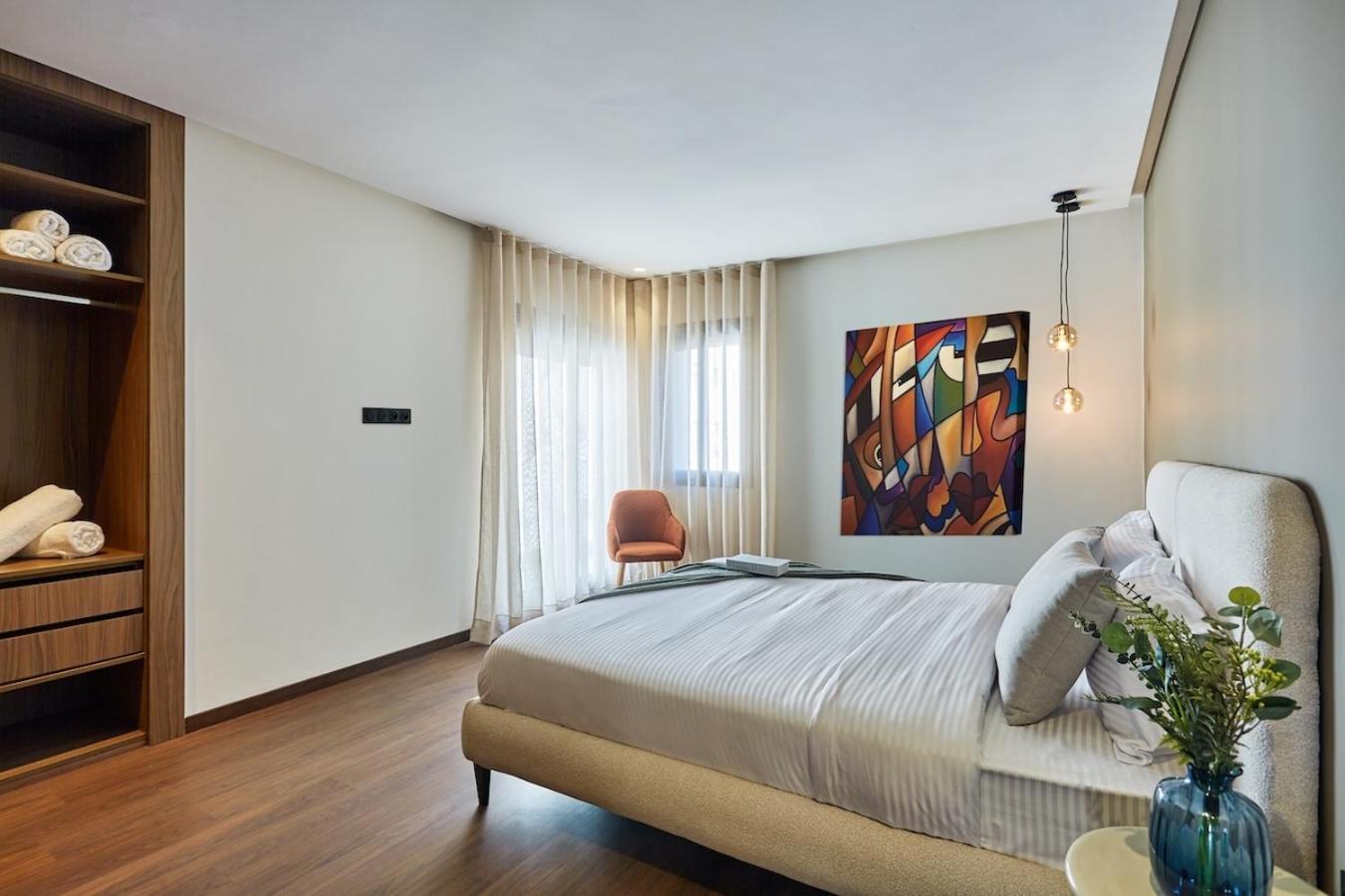 Apartment Your Away From 2 Bed Flat With Parking Casablanca